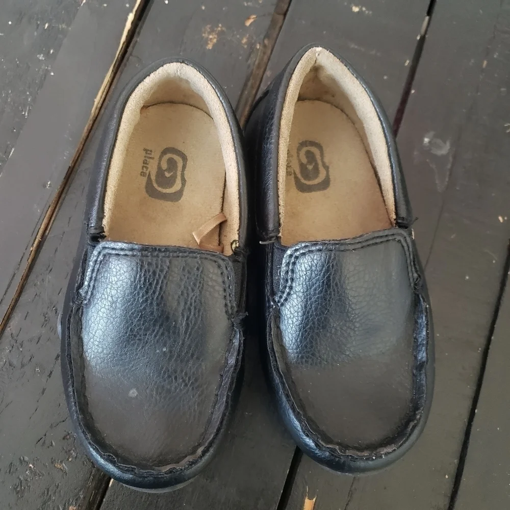 The Children's Place Toddler Baby Boy 6 Black Slip On Loafer Dress Shoes